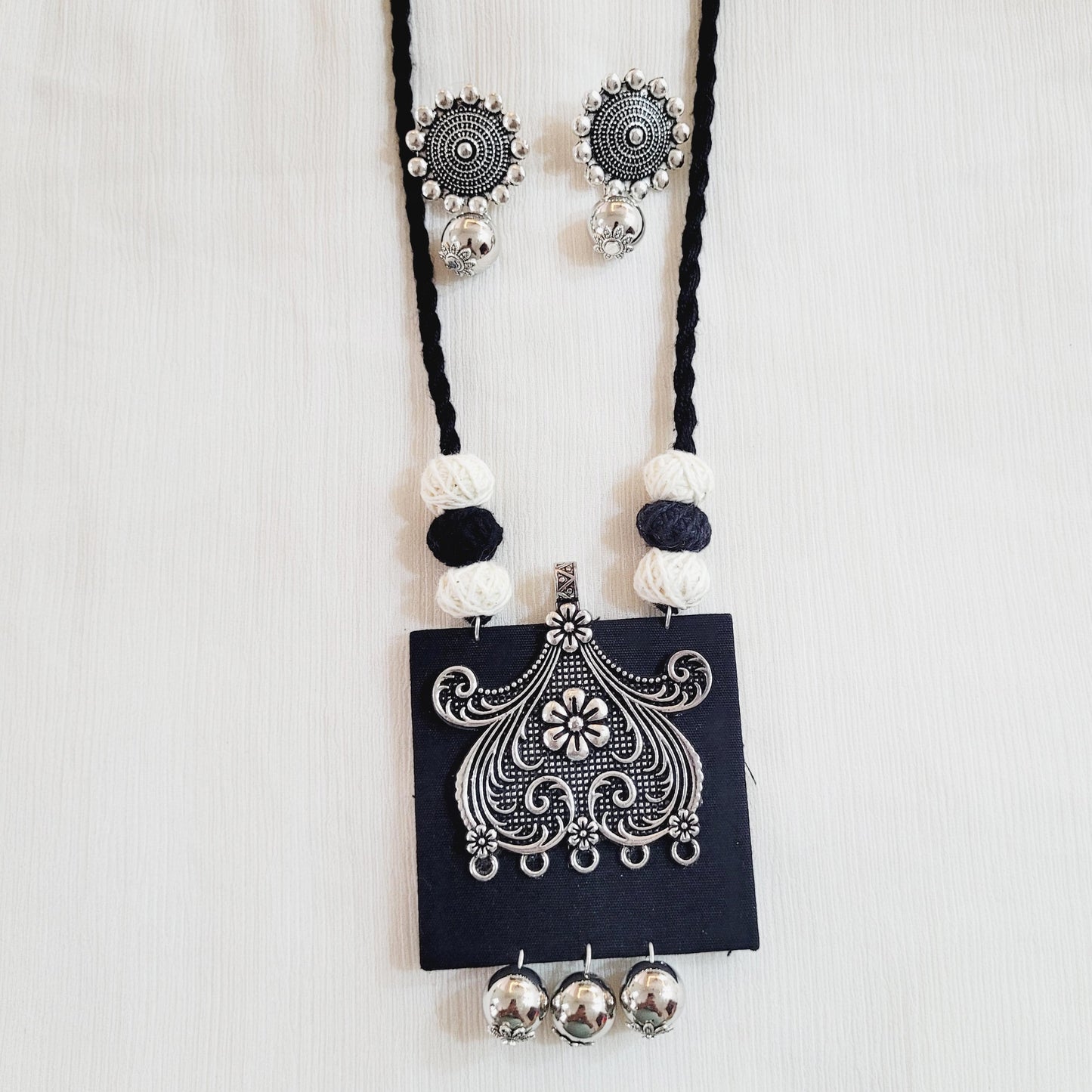 Tribal Elegance Necklace Set