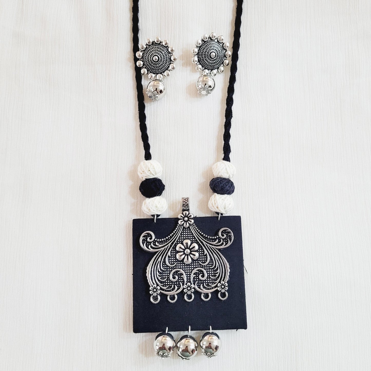 Tribal Elegance Necklace Set