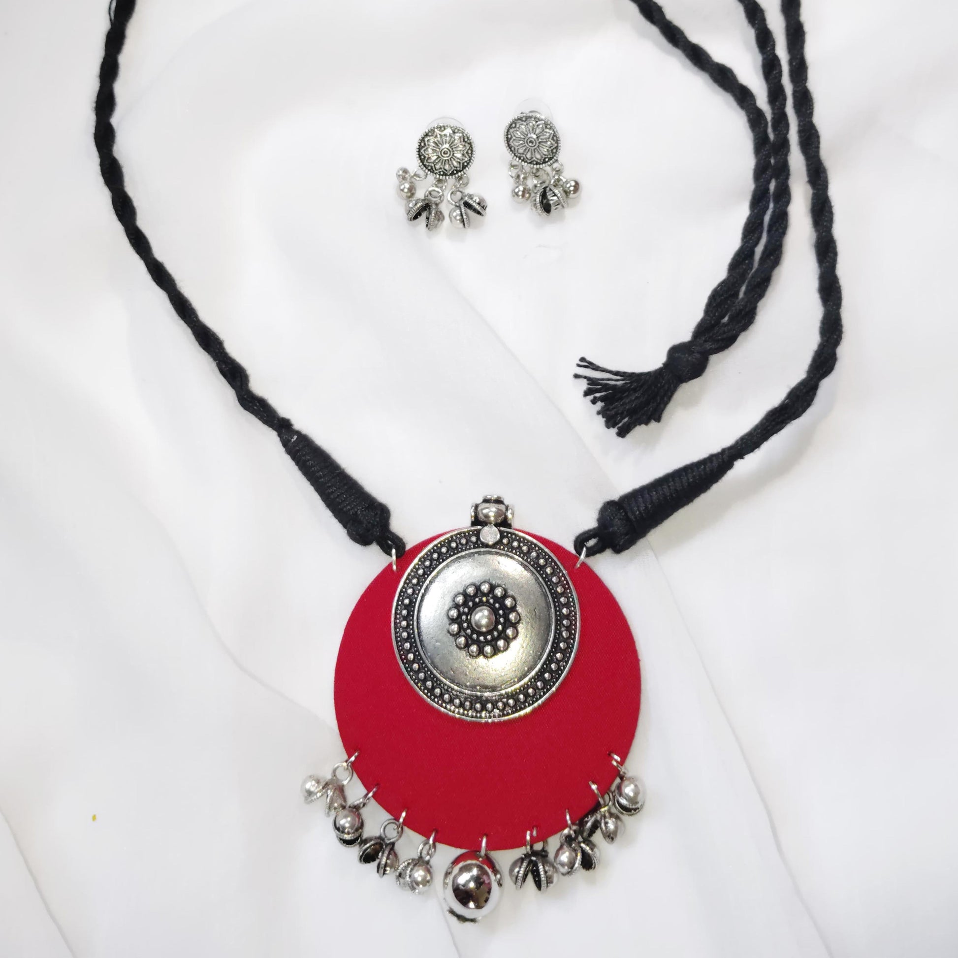 Red and Silver Ethnic Necklace Set